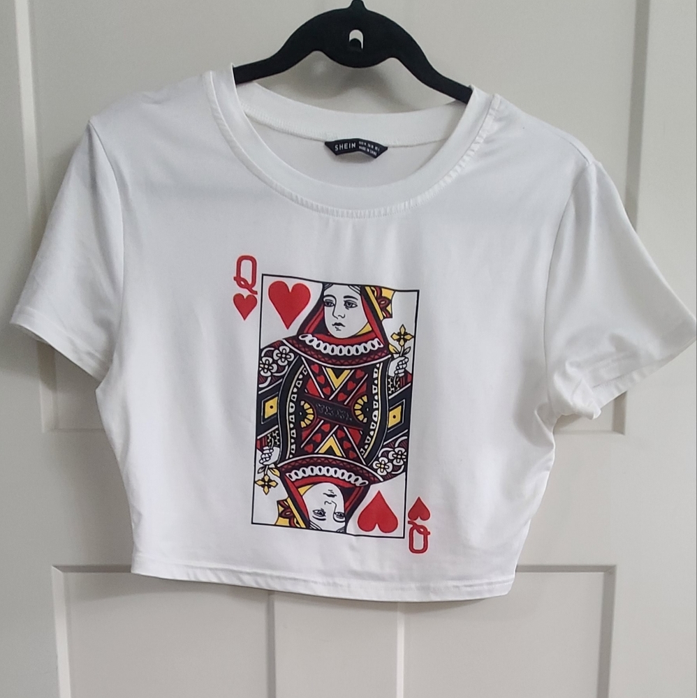 Queen of hearts crop top